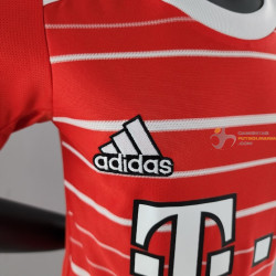 Camiseta y Pantalón Niños Bayern de Munich Primera Equipación 2022-2023