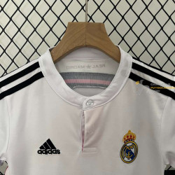 Camiseta y Pantalón Niños Real Madrid Primera Equipación Retro Clásica 2014-2015