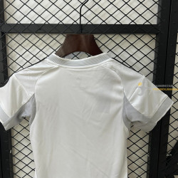 Camiseta y Pantalón Fútbol Niños Real Madrid Primera Equipación 2025-2026