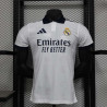 Camiseta Fútbol Real Madrid Edición Especial Blanca Versión Jugador 2025-2026