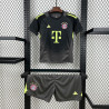 Camiseta y Pantalón Fútbol Niños Bayern Munich Portero Negra 2025-2026