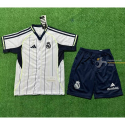 Camiseta y Pantalón Estilo...