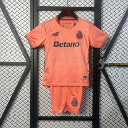 Camiseta y Pantalón Fútbol...